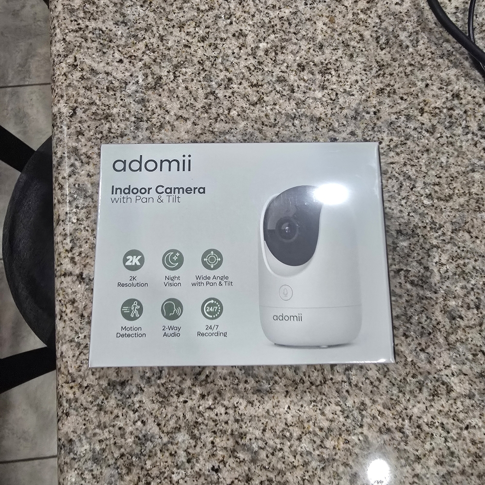 Source Unknown Indoor Camera - White
